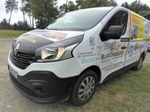 Des entreprises comme sponsors d'un véhicule communautaire CDC du Bazadais