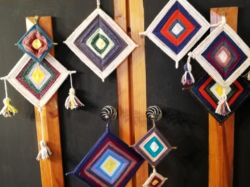Atelier création d'Ojos de Dios à la Recyclerie CDC du Bazadais