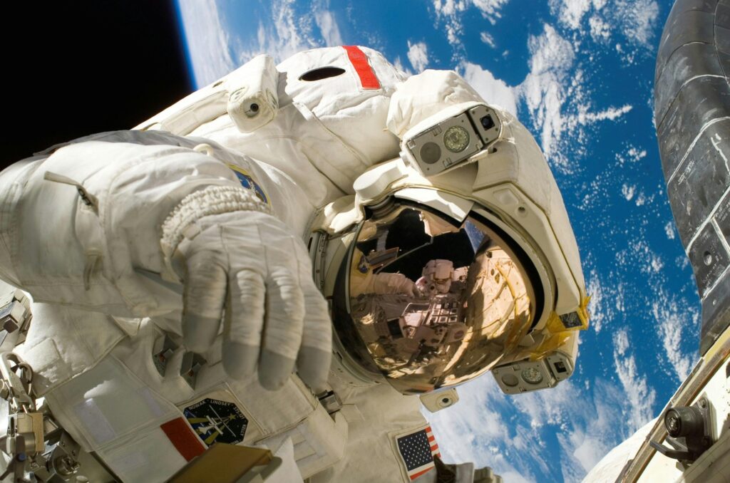 Exposition «La Régie des Collections : des étoiles dans les yeux» CDC du Bazadais