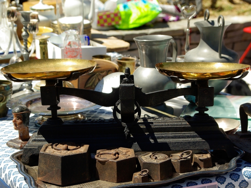 Vide grenier de l'école de foot CDC du Bazadais Vide grenier de l'école de foot CDC du Bazadais